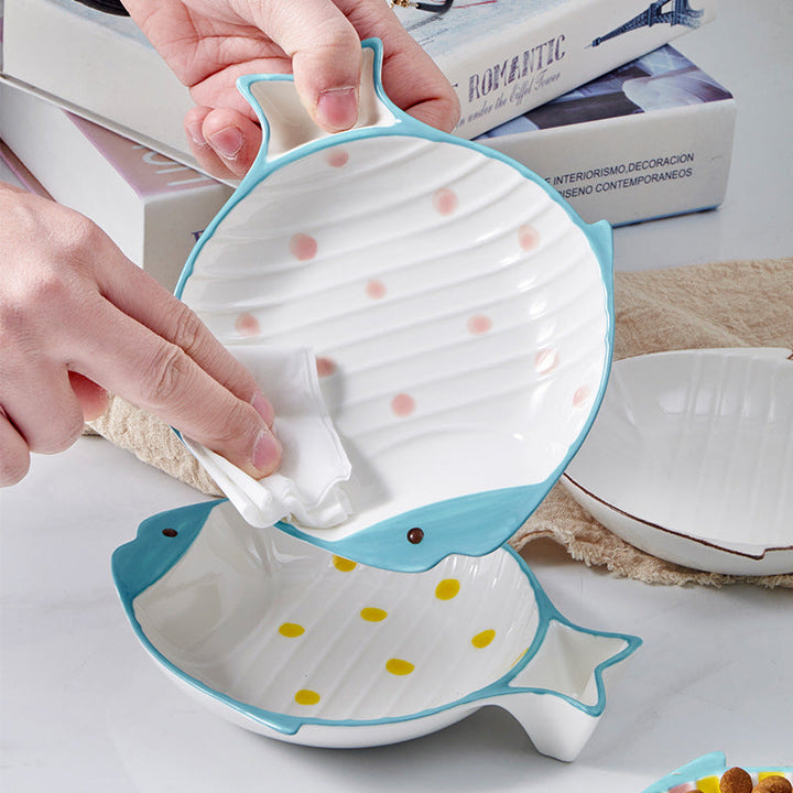 Elevate Your Pet's Dining Experience with Our Fish-Shaped Ceramic Feeding Bowl