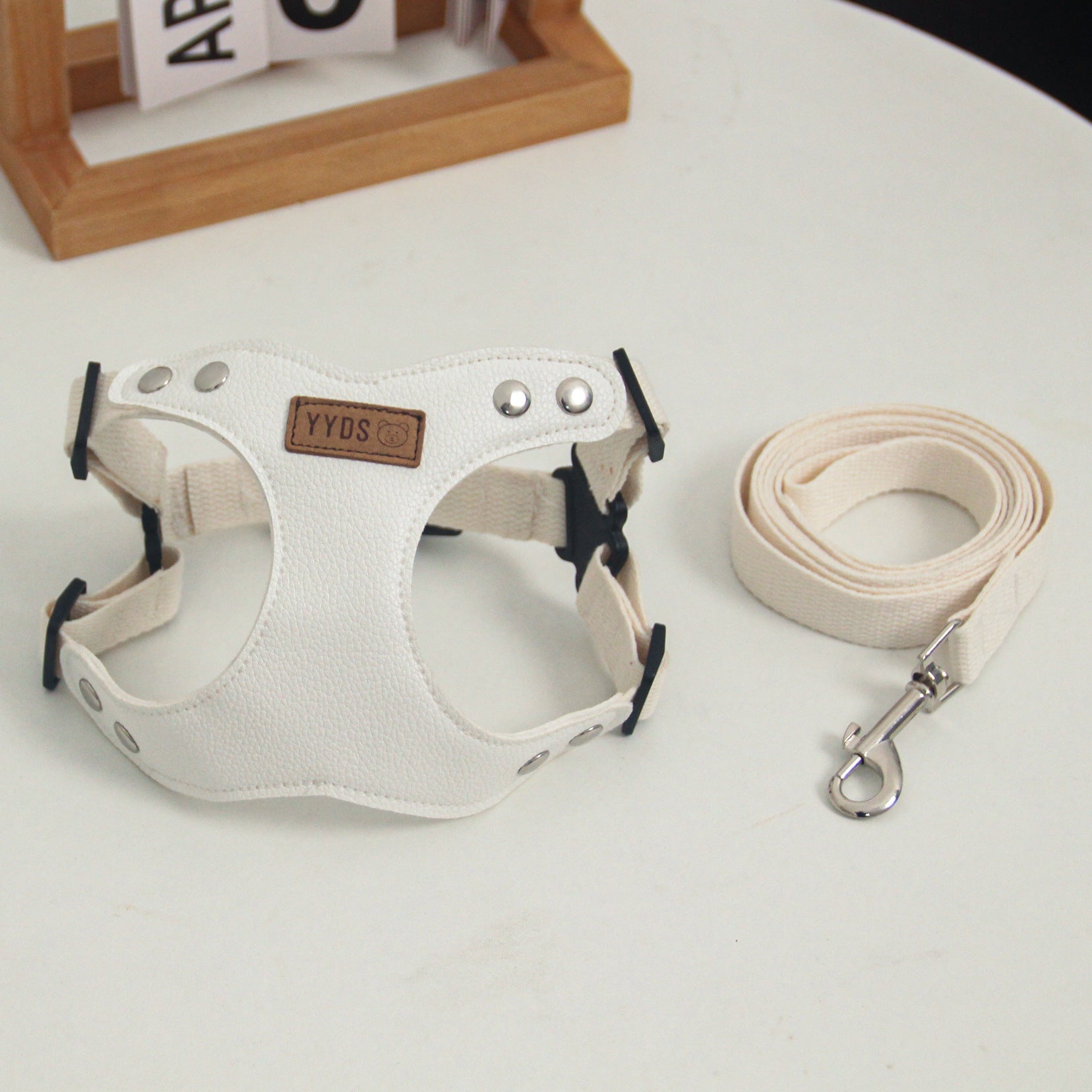 Outdoor Chest Harness With Leash For Pets